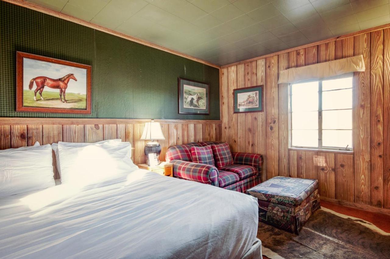 Simmer Motel Wamego Dış mekan fotoğraf