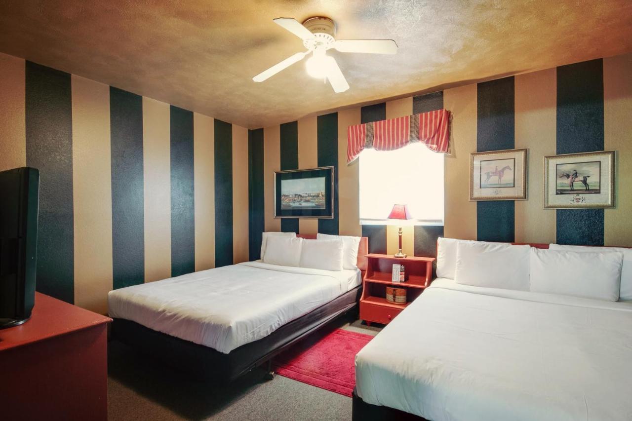 Simmer Motel Wamego Dış mekan fotoğraf