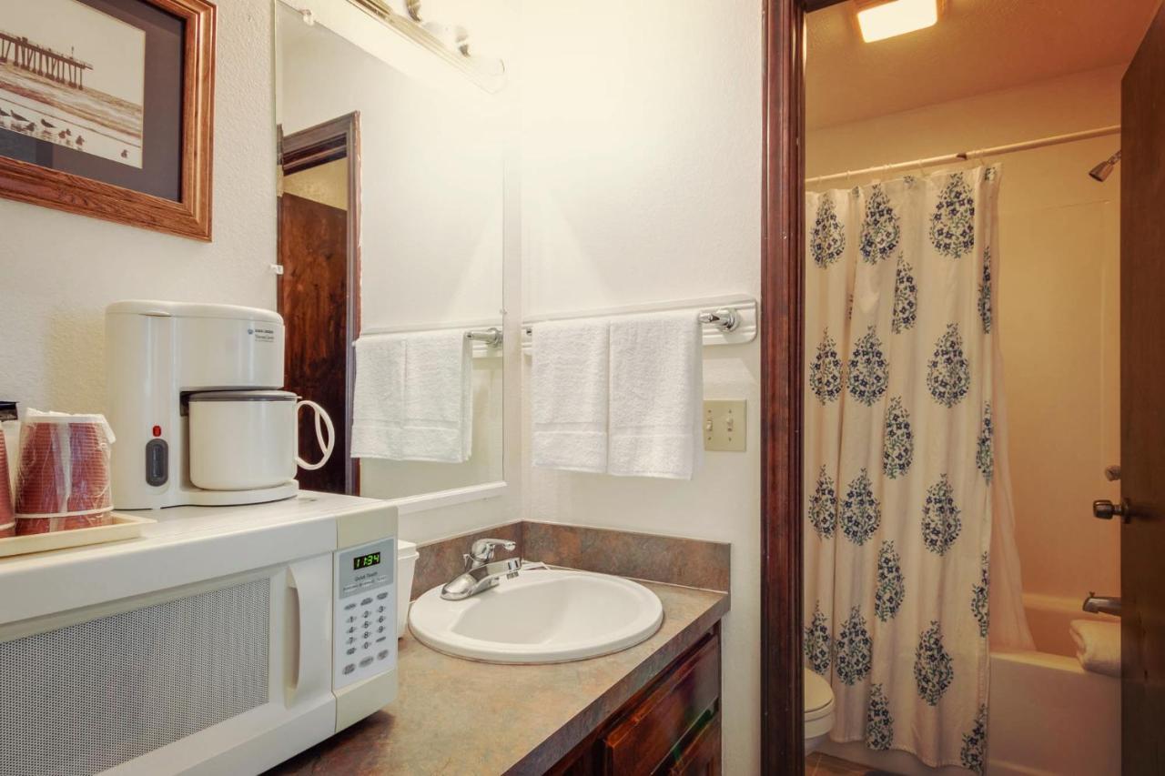 Simmer Motel Wamego Dış mekan fotoğraf
