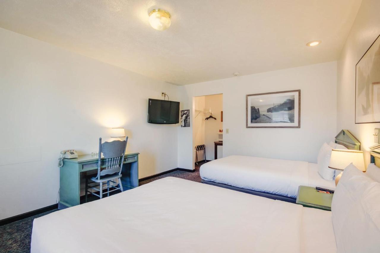 Simmer Motel Wamego Dış mekan fotoğraf