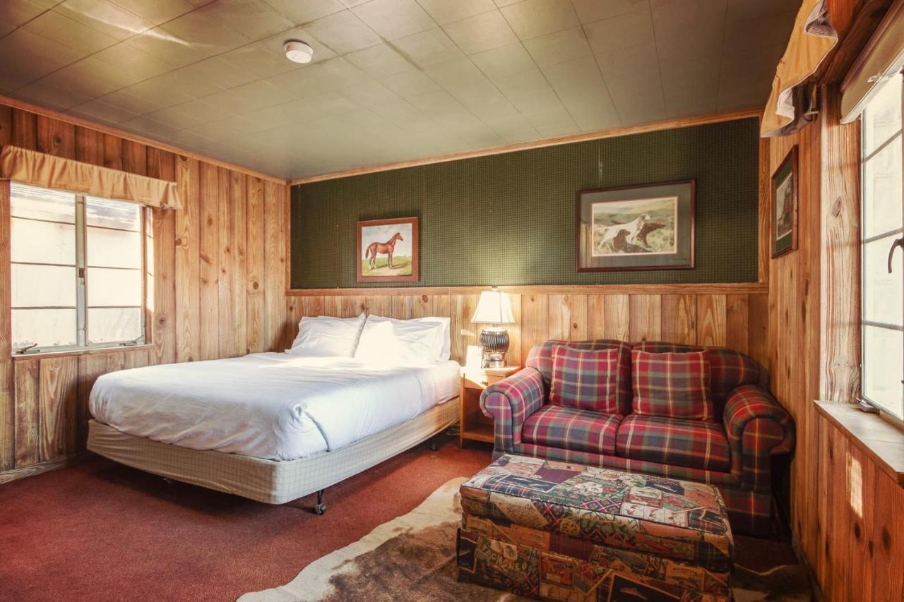 Simmer Motel Wamego Dış mekan fotoğraf