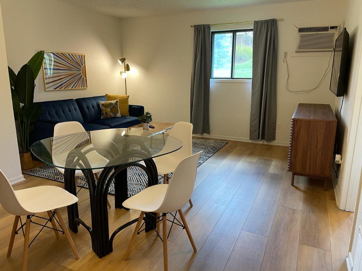 Simmer Motel Wamego Dış mekan fotoğraf